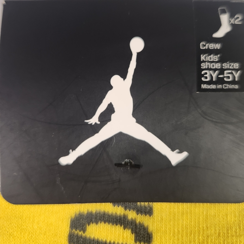 NWT Boy's Jordan 2 Pairs Crew Socks - Picture 2 of 2